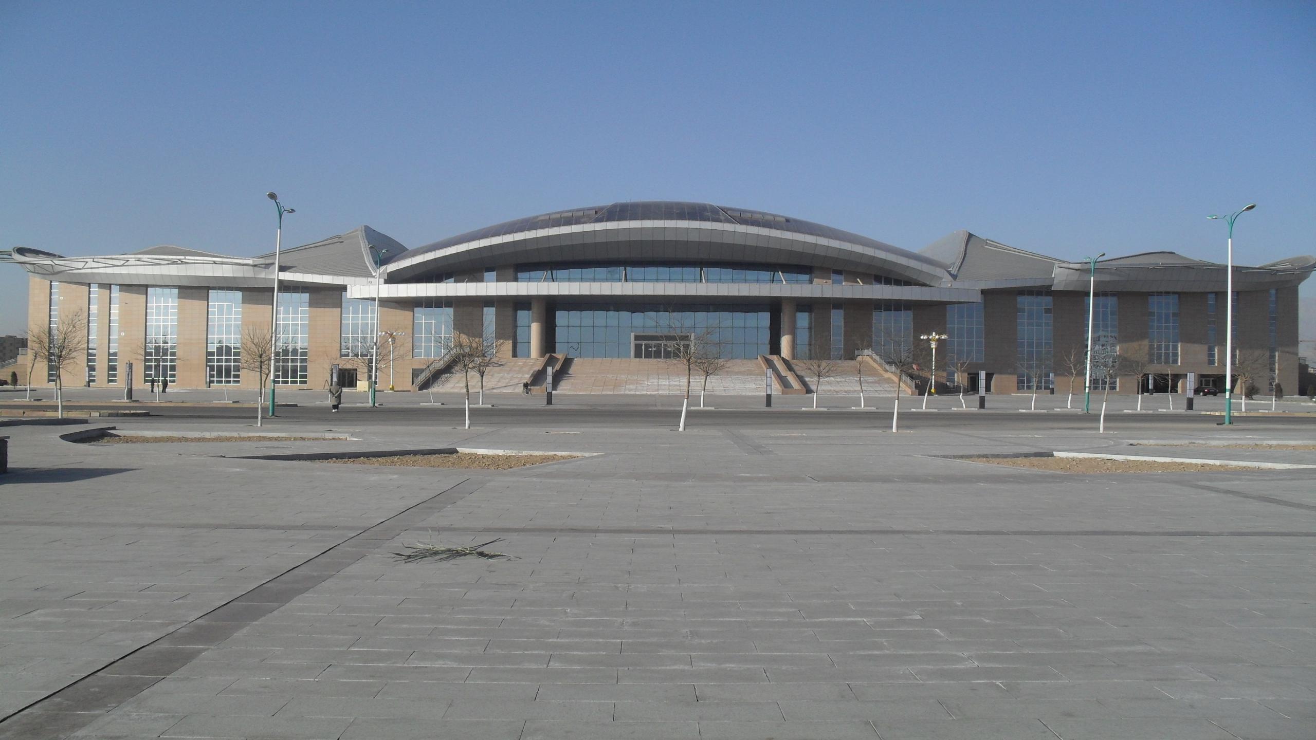 Yinchuan Huinong Gymnasium